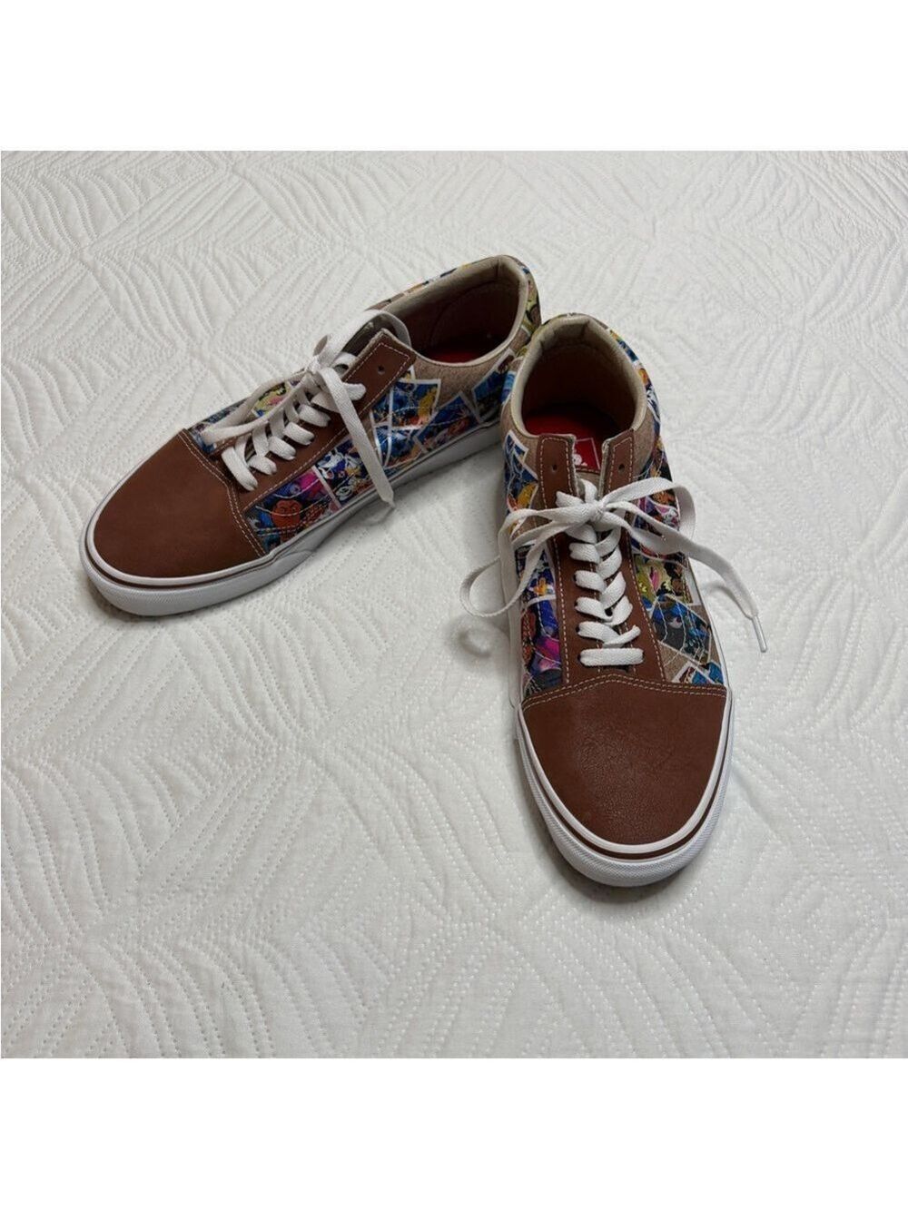 Vans Disney 100 Scrapbook Old Skool Men’s Low Top Sneakers. Size 10.5